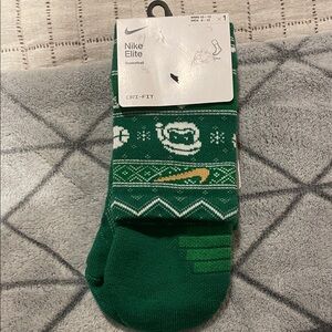 Nike Elite Green Santa Graphic Basketball Socks